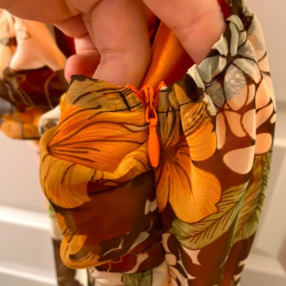 Beautiful floral orange dress made in Korea. - Picture 6 of 6